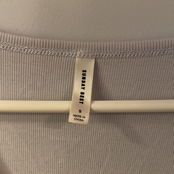 Aritzia Sunday Best cropped top - Picture 2 of 3